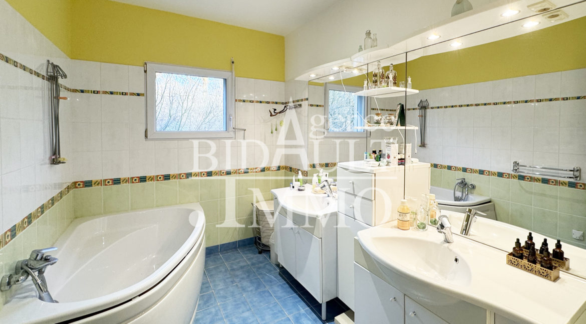 Maison 6 Pièces La Celle-Saint-Cloud - Immobilier de l'Ouest Parisien
