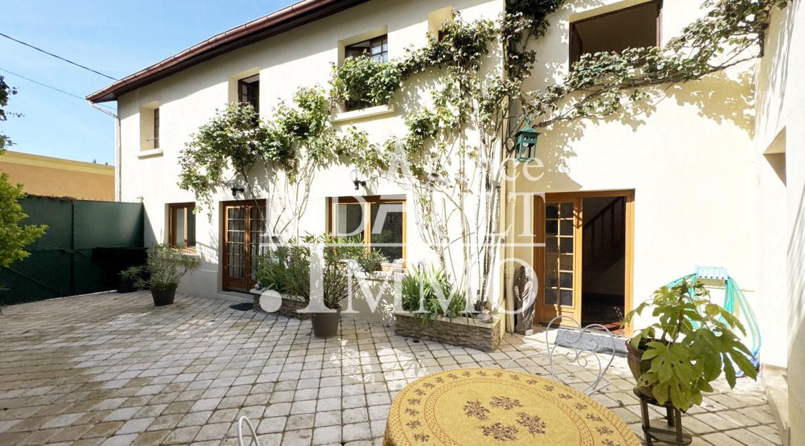 Maison 7 Pièces La Celle-Saint-Cloud