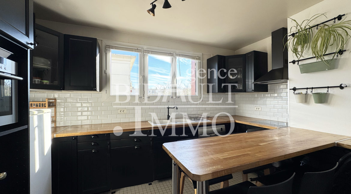 Appartement 4 Pièces La Celle-Saint-Cloud - Résidence du Bel Ebat