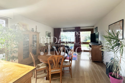 Appartement 4/5 Pièces avec Terrasse et Jardin