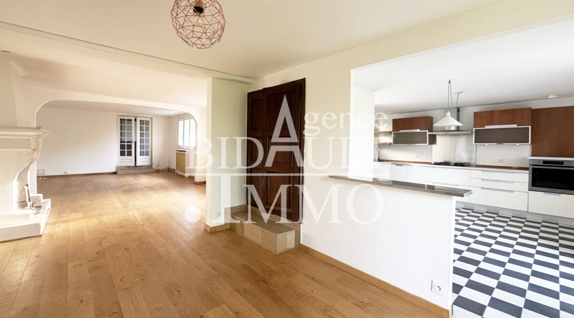 Maison 7 Pièces La Celle-Saint-Cloud