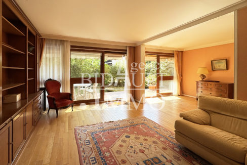 Appartement 5 Pièces avec Terrasse et Jardin La Celle-Saint-Cloud