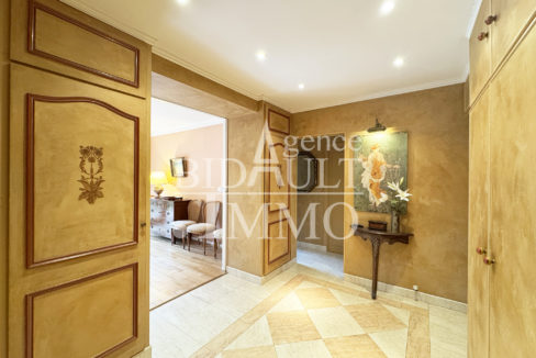 Appartement 5 Pièces avec Terrasse et Jardin La Celle-Saint-Cloud