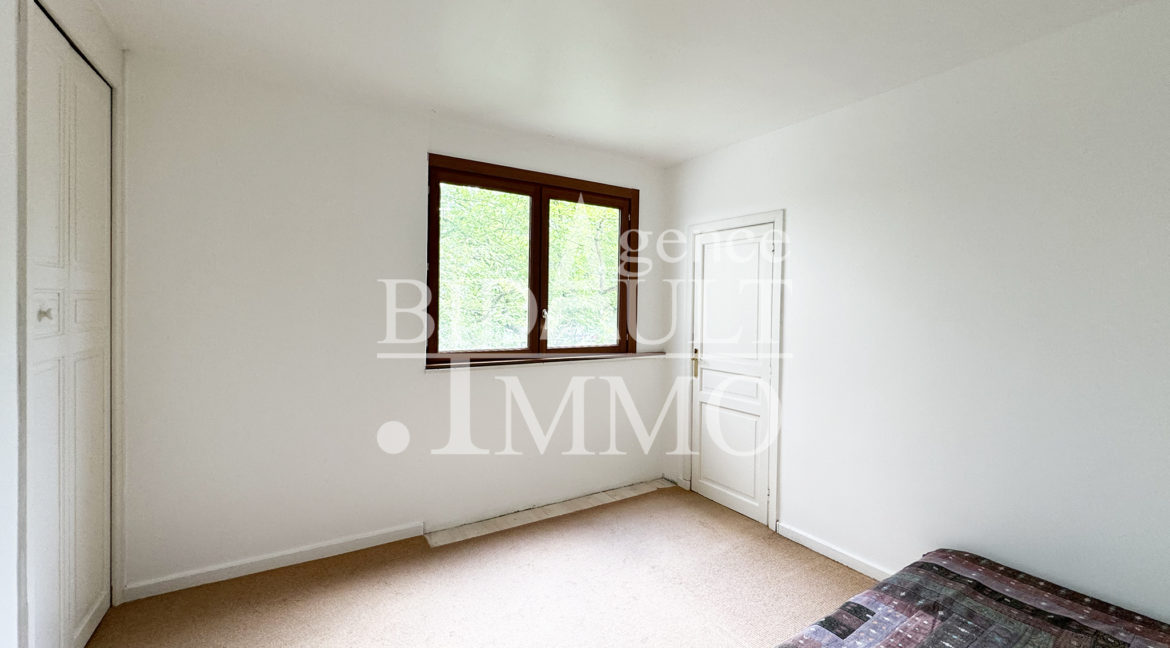 Appartement 5 Pièces avec Terrasse et Jardin La Celle-Saint-Cloud