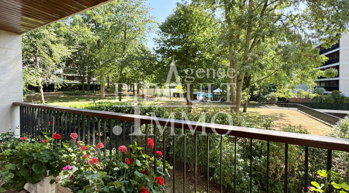 Appartement 5 Pièces avec Terrasse et Jardin La Celle-Saint-Cloud