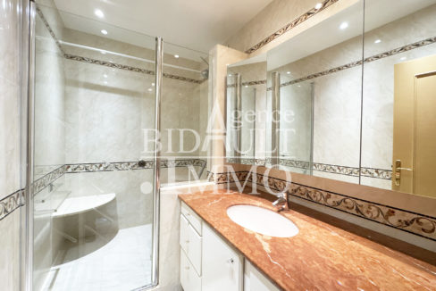 Appartement 5 Pièces avec Terrasse et Jardin La Celle-Saint-Cloud