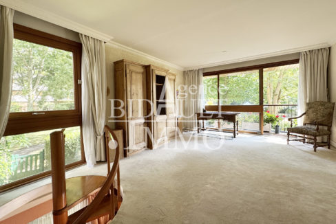 Appartement 5 Pièces avec Terrasse et Jardin La Celle-Saint-Cloud