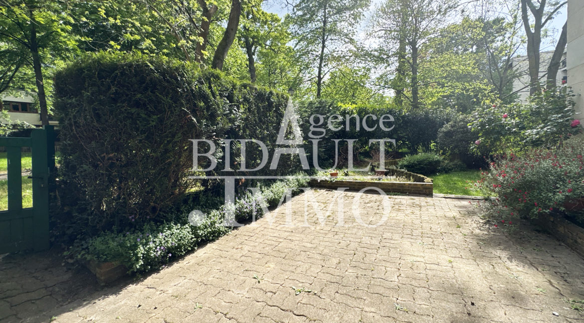 Appartement 5 Pièces avec Terrasse et Jardin La Celle-Saint-Cloud