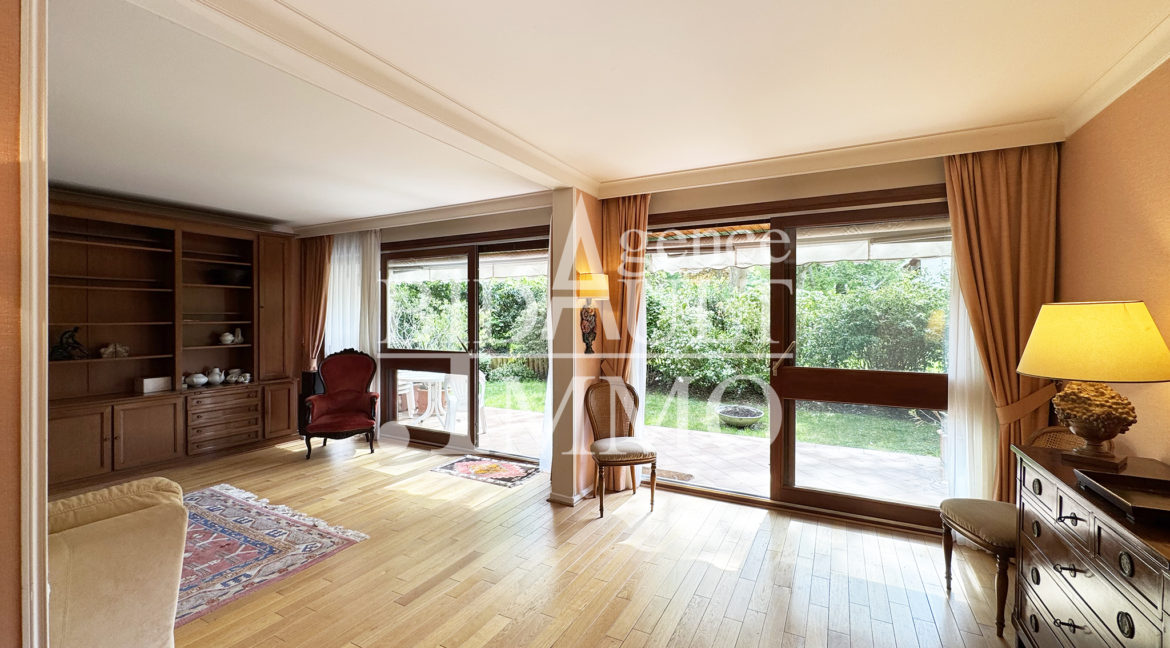 Appartement 5 Pièces avec Terrasse et Jardin La Celle-Saint-Cloud