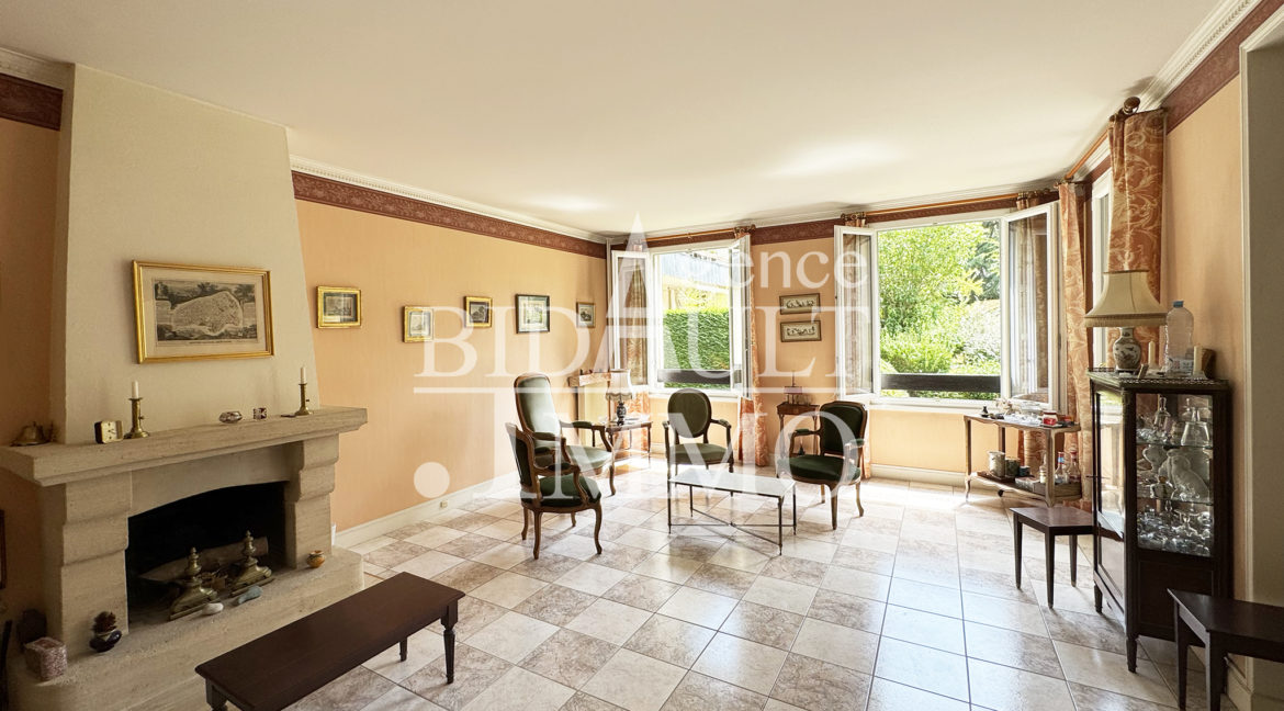 Appartement 5 Pièces avec Terrasse Louveciennes