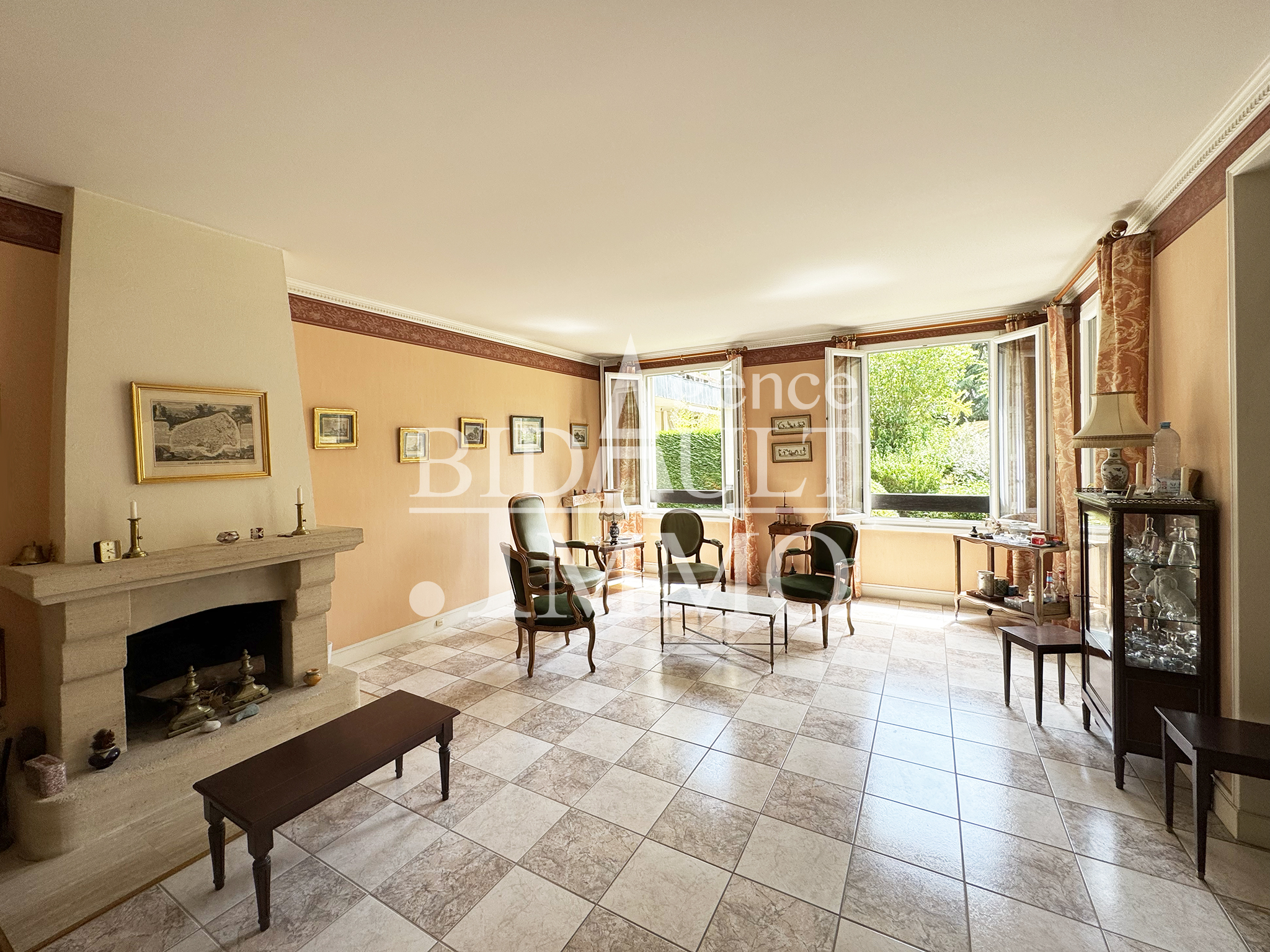 Appartement 5 Pièces avec Terrasse Louveciennes