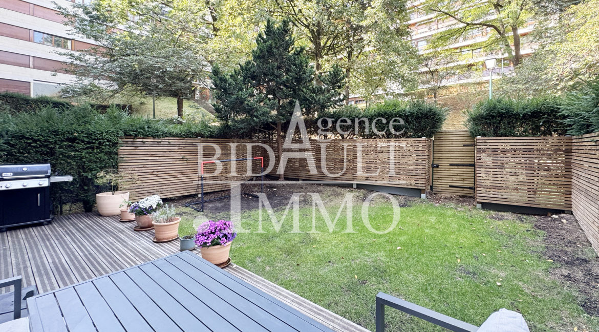Appartement 4/5 Pièces avec Terrasse et Jardin - Résidence Elysée 2